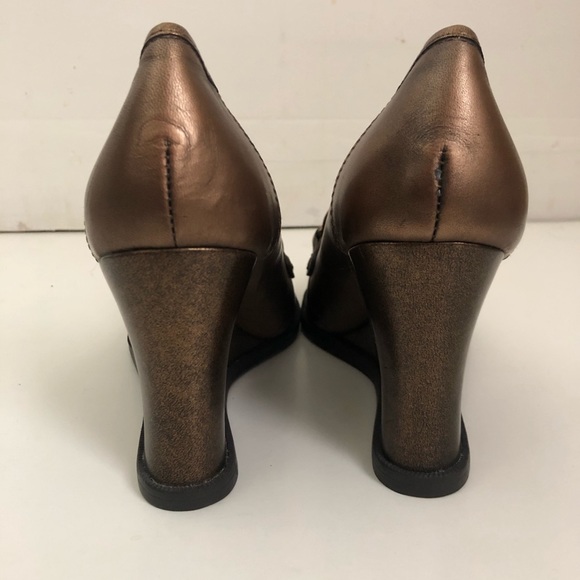 Nygard Wedge Heel Beonze Tassle Shoes - Picture 3 of 8